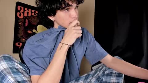 Snapshot of halan_jr chatting on 03-09-26, 03:32 halan online show from 03-09-26, 03:32