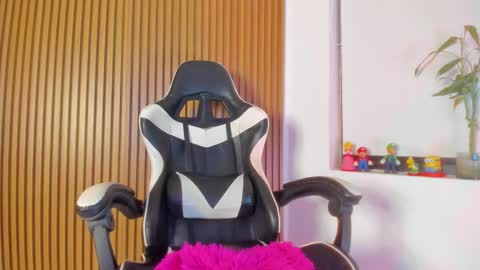 Snapshot of hall_anahiis chatting on 09-13-25, 03:06 Anahis online show from 09-13-25, 03:06