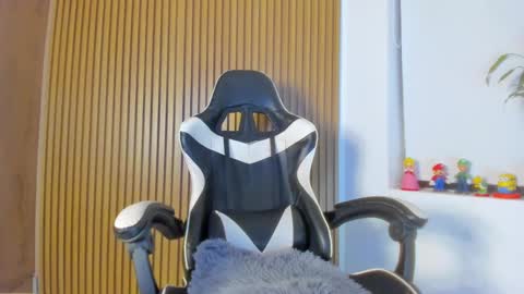 Snapshot of hall_anahiis chatting on 09-18-25, 03:08 Anahis online show from 09-18-25, 03:08