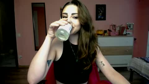 Snapshot of halleyg chatting on 06-25-26, 12:20 Ann online show from 06-25-26, 12:20