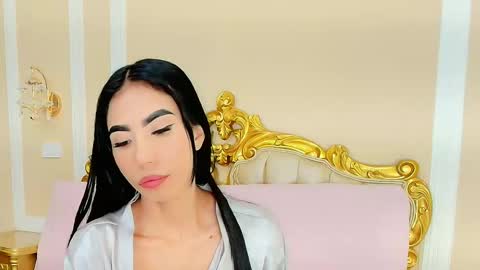 Snapshot of halliestone chatting on 01-13-26, 01:05 Hallie Stone online show from 01-13-26, 01:05