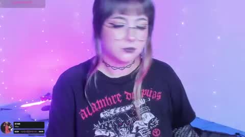 Snapshot of hallucigenia_sparza chatting on 07-17-26, 09:41 Hallu online show from 07-17-26, 09:41