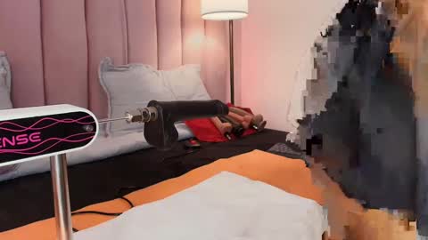 Snapshot of hallybans chatting on 02-07-25, 03:19 Hally Bans online show from 02-07-25, 03:19