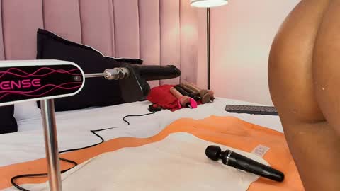 Snapshot of hallybans chatting on 02-12-25, 01:52 Hally Bans online show from 02-12-25, 01:52