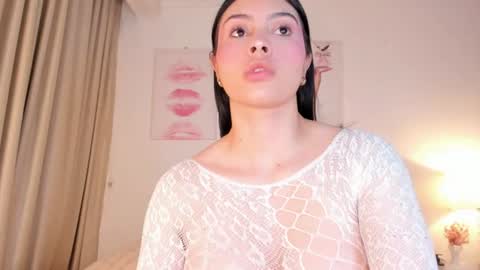 Snapshot of halseycox__ chatting on 07-05-26, 06:31 Halsey Maria online show from 07-05-26, 06:31