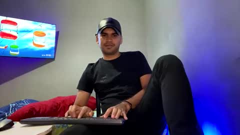 hamiltong12 online show from 11-29-25, 05:10