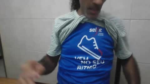 Snapshot of hamonoleoso chatting on 02-14-26, 06:48 King Of Love online show from 02-14-26, 06:48
