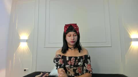 Snapshot of hamsel_dallas chatting on 05-13-26, 01:30 Hamsel online show from 05-13-26, 01:30