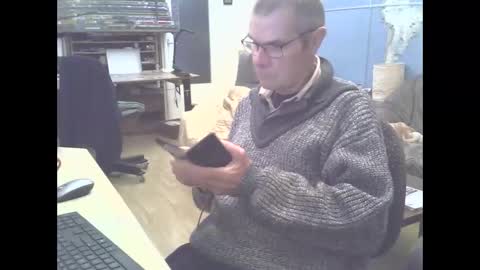 Prefer men 80 online show from 12-05-24, 03:28