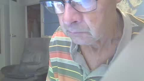 Prefer men 80 online show from 09-11-25, 06:19