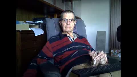 Prefer men 80 online show from 01-09-26, 10:18