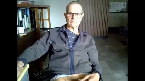 Snapshot of hamto65 chatting on 03-30-26, 09:54 Prefer men 80 online show from 03-30-26, 09:54
