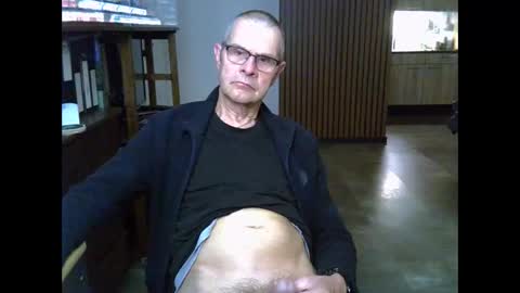 Snapshot of hamto65 chatting on 04-02-26, 08:17 Prefer men 80 online show from 04-02-26, 08:17