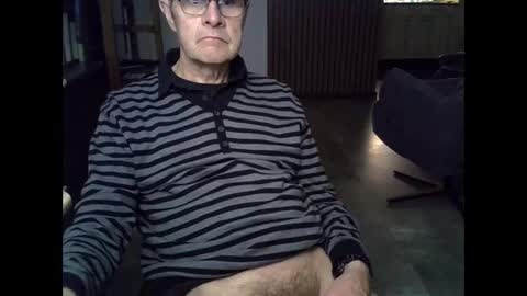 Snapshot of hamto65 chatting on 04-05-26, 07:55 Prefer men 80 online show from 04-05-26, 07:55
