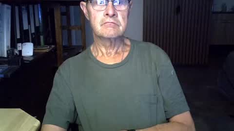 Snapshot of hamto65 chatting on 06-23-26, 04:10 Prefer men 80 online show from 06-23-26, 04:10