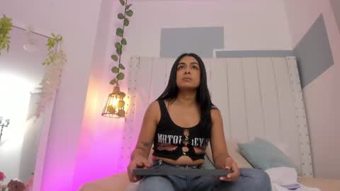 Snapshot of hanah_gray chatting on 07-18-26, 11:14 hanah_gray online show from 07-18-26, 11:14