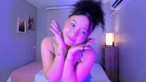 Snapshot of hanah_line chatting on 06-16-26, 01:36 Hanna Lineros online show from 06-16-26, 01:36