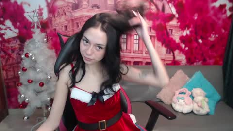 Hanaku  online show from 12-15-24, 05:20