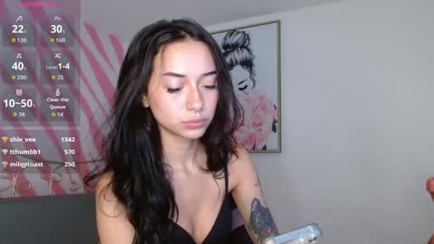 Snapshot of hanaku_8 chatting on 05-27-26, 01:57 Hanaku online show from 05-27-26, 01:57