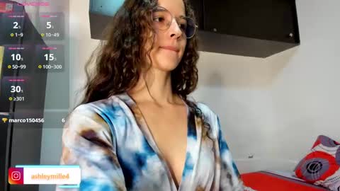 Snapshot of hanasleep chatting on 09-30-25, 08:25 hanasleep online show from 09-30-25, 08:25