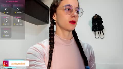 Snapshot of hanasleep chatting on 10-16-25, 07:15 hanasleep online show from 10-16-25, 07:15