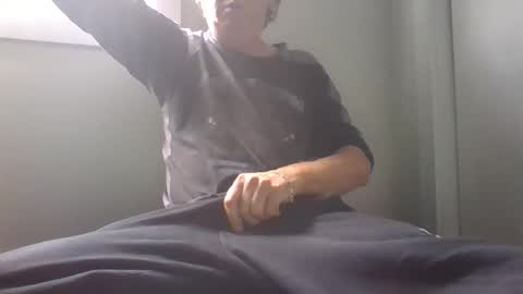 hand_ball_32 online show from 03-18-26, 01:53