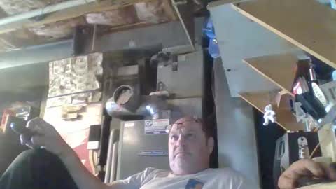 Snapshot of handiemanhere chatting on 11-03-25, 04:52 naked man online show from 11-03-25, 04:52