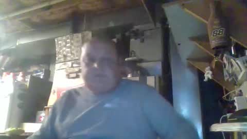 Snapshot of handiemanhere chatting on 05-02-26, 03:55 naked man online show from 05-02-26, 03:55