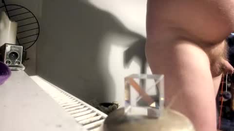 Snapshot of handncocknocum chatting on 12-21-24, 08:43 handncocknocum online show from 12-21-24, 08:43