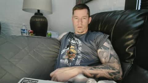 Snapshot of handofmeat11 chatting on 01-16-25, 01:47 Hand of meat online show from 01-16-25, 01:47