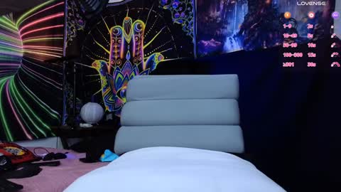 Snapshot of handsoman1 chatting on 01-11-25, 12:55 handsoman1 online show from 01-11-25, 12:55