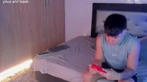 handsome_boys69 online show from 04-27-26, 06:11