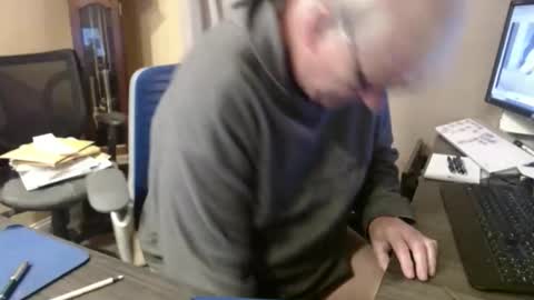 handsome_guy4u online show from 04-12-26, 03:44