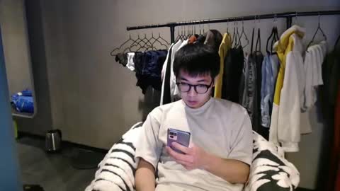 handsome_mannn online show from 02-08-25, 04:04