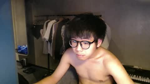 handsome_mannn online show from 10-25-25, 08:47