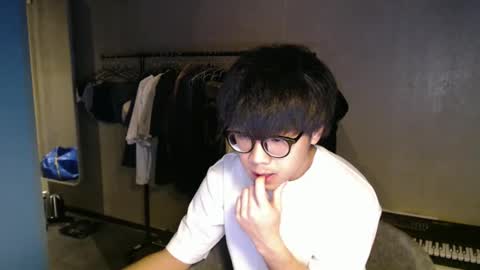 handsome_mannn online show from 12-13-25, 11:32