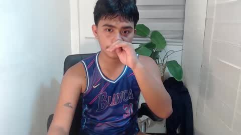 handsome_vanana online show from 02-24-25, 09:43