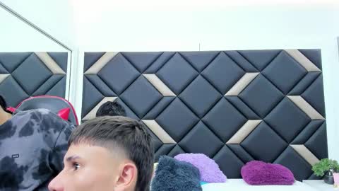 leonardfarrucknick and otis online show from 12-02-25, 01:39