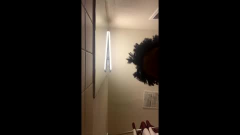 handsomeda1 online show from 01-01-25, 10:11