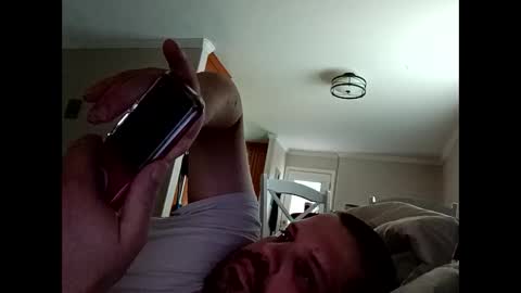 handsomedaddy198923 online show from 09-09-25, 07:13