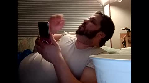 handsomedaddy198923 online show from 10-26-25, 05:57