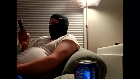 handsomedaddy198923 online show from 11-12-25, 07:53