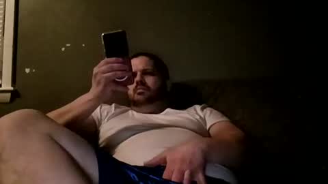 Snapshot of handsomedaddy198924 chatting on 01-09-26, 09:01 Handsomedaddy198923 online show from 01-09-26, 09:01