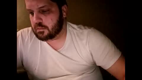 Snapshot of handsomedaddy198924 chatting on 02-07-26, 08:40 Handsomedaddy198923 online show from 02-07-26, 08:40