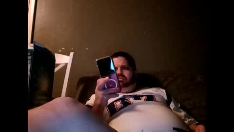 Snapshot of handsomedaddy198924 chatting on 02-09-26, 04:38 Handsomedaddy198923 online show from 02-09-26, 04:38