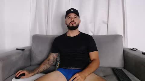 Snapshot of handsomen69 chatting on 04-28-26, 02:27 Handsomen online show from 04-28-26, 02:27