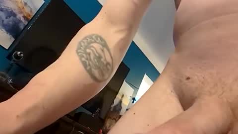 Snapshot of handsomerob42 chatting on 02-02-26, 08:07 handsomerob42 online show from 02-02-26, 08:07