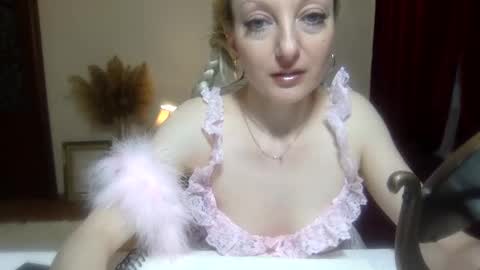 Ada Adelaida online show from 03-04-25, 02:10