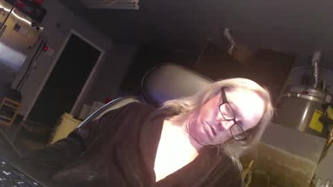 Snapshot of handyman5303 chatting on 01-25-25, 05:08 Handystudman online show from 01-25-25, 05:08