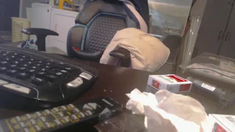 Snapshot of handyman5303 chatting on 01-30-25, 09:25 Handystudman online show from 01-30-25, 09:25